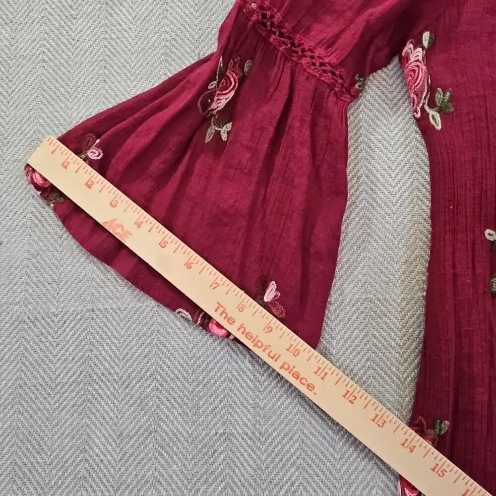 Fig and Flower Women's Medium Red Smock With Rose Embroidery Ruffled Sleeves EUC